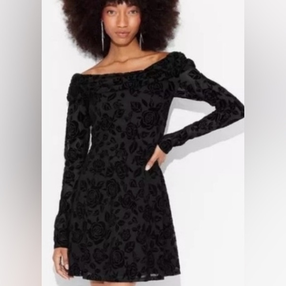 wild fable Dresses & Skirts - Wild Fable medium Black Floral Long Sleeve Dress NWT